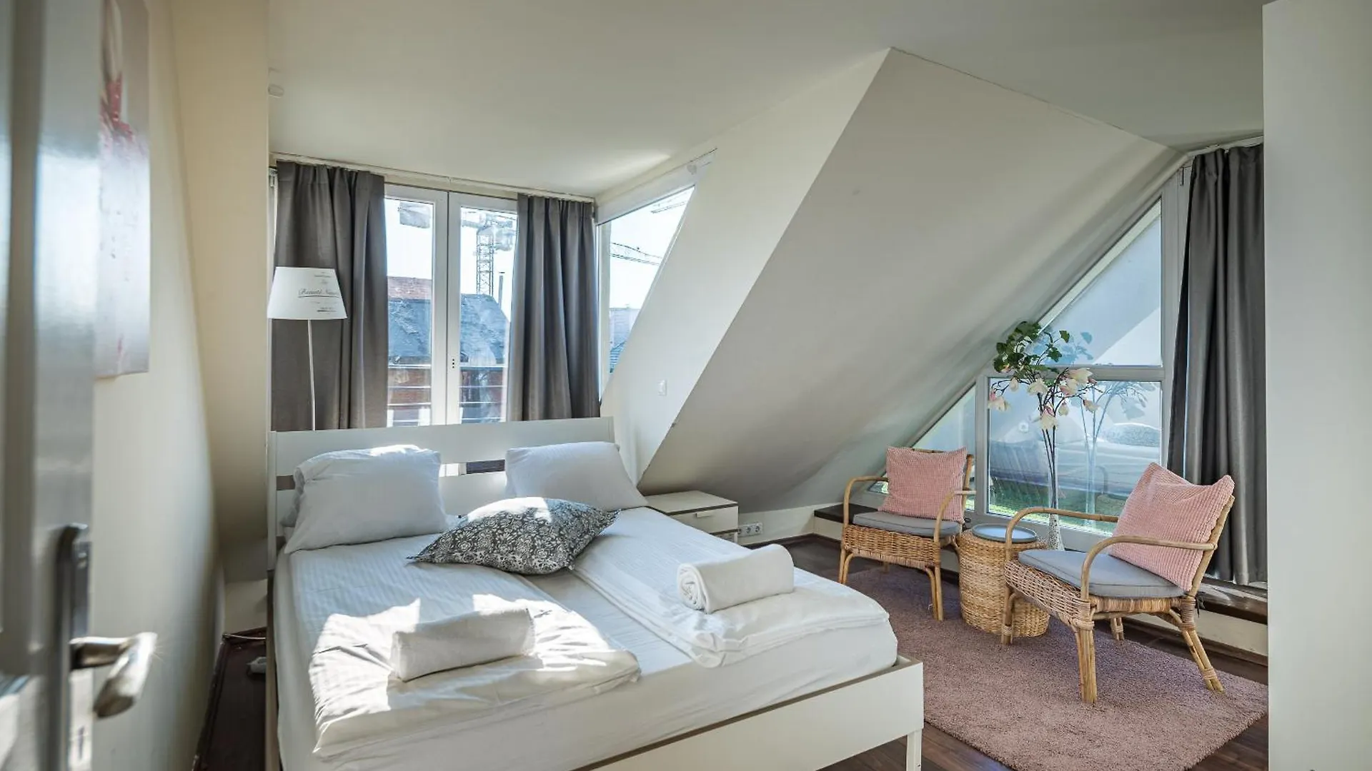 Budapest Harmony Apartments 0*,